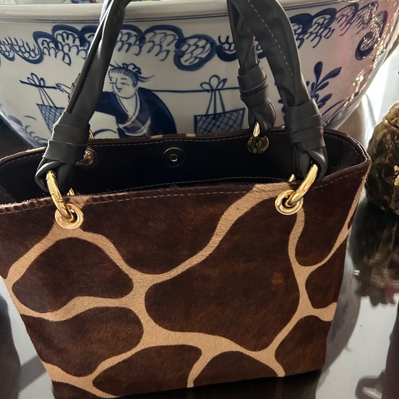 New Small hide Italian tote - Picture 1 of 2